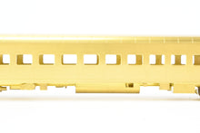 Load image into Gallery viewer, HO Brass Oriental Limited GN - Great Northern Lightweight Coach Nos. 1221-26 De-skirted