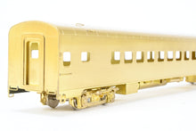 Load image into Gallery viewer, HO Brass Oriental Limited GN - Great Northern Lightweight Coach Nos. 1221-26 De-skirted