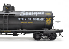 Load image into Gallery viewer, O Scale Brass Unknown Importer UTLX - Union Tank Lines Single-Dome Tank Car C/P Skelly Oil Company NO ORIGINAL BOX