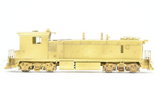Load image into Gallery viewer, HO Brass OMI - Overland Models Inc. GN - Great Northern EMD NW-3 Original Version #175-181 AS-IS WRONG BOX