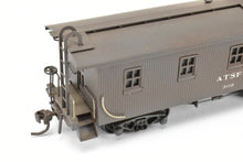 Load image into Gallery viewer, HO Brass Trains Inc. ATSF - Santa Fe Wood Caboose Custom Painted & Weathered No. 300
