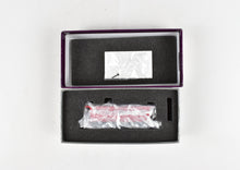 Load image into Gallery viewer, HO Brass CON DVP - Division Point C&NW - Chicago and North Western Bay Window Caboose FP