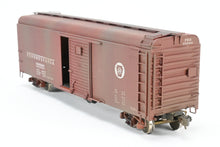 Load image into Gallery viewer, HO Brass Railworks PRR - Pennsylvania Railroad X-31 40' Round Roof Box Car Custom Painted & Weathered No. 688808