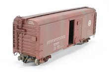 Load image into Gallery viewer, HO Brass Railworks PRR - Pennsylvania Railroad X-31 40' Round Roof Box Car Custom Painted & Weathered No. 688808