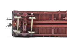 Load image into Gallery viewer, O Scale Resin Chooch Ultra Scale GN - Great Northern 40' USRA OB Wood Boxcar Pro-built C/P #23695 NOB