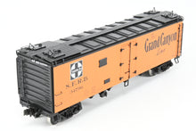 Load image into Gallery viewer, Gauge 1 - 1:32nd Scale Brass Row & Company ATSF - Santa Fe SFRD RR-27/33 Refrigerator Car, Factory Painted "Grand Canyon" No. 34796
