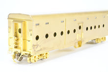 Load image into Gallery viewer, HO Brass Railworks PRR - Pennsylvania Railroad P-30A Troop Sleeper with Porthole Windows