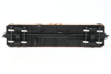 Load image into Gallery viewer, Gauge 1 - 1:32nd Scale Brass Row & Company ATSF - Santa Fe SFRD RR-27/33 Refrigerator Car, Factory Painted "Grand Canyon" No. 34796