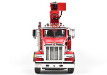 Load image into Gallery viewer, O CON Manitowok Model Shop 1:50th National Crane 1300H Factory Painted Diecast
