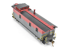 Load image into Gallery viewer, HO Brass OMI - Overland Models, Inc. NYC - New York Central "Pacemaker" Plywood Caboose FP No. 20112