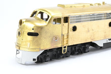 Load image into Gallery viewer, O Brass OMI - Overland Models, Inc Various Roads EMD E8/9A Without Dynamic Brakes DOES NOT RUN AS-IS