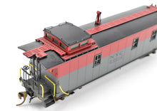 Load image into Gallery viewer, HO Brass OMI - Overland Models, Inc. NYC - New York Central "Pacemaker" Plywood Caboose FP No. 20112