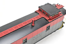 Load image into Gallery viewer, HO Brass OMI - Overland Models, Inc. NYC - New York Central "Pacemaker" Plywood Caboose FP No. 20112