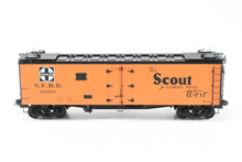 Load image into Gallery viewer, Gauge 1 - 1:32nd Scale Brass Row & Company ATSF - Santa Fe SFRD RR-27/33 Refrigerator Car, Factory Painted "Scout", No. 34659