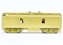 Load image into Gallery viewer, HO Brass Oriental Limited GN - Great Northern Heater Car Nos. 1 and 2