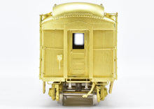 Load image into Gallery viewer, HO Brass Oriental Limited GN - Great Northern Heater Car Nos. 1 and 2