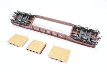 Load image into Gallery viewer, O Brass Alco Models PRR - Pennsylvania Railroad F33 Greenville Well Flat Custom Painted & Weathered No. 470092