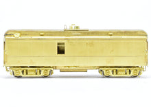 Load image into Gallery viewer, HO Brass Oriental Limited GN - Great Northern Heater Car No. 4