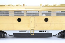 Load image into Gallery viewer, O Brass OMI - Overland Models, Inc Various Roads EMD E8/9B Without Dynamic Brakes