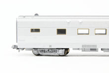 Load image into Gallery viewer, N Kato 156-0899 10th Anniversary Business Car “Chicago”
