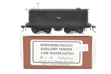 Load image into Gallery viewer, HO Brass W&R Enterprises NP - Northern Pacific Auxiliary Tender with Low Water Hatch Factory Painted No. 905