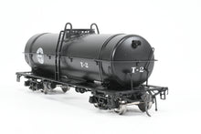 Load image into Gallery viewer, HO Brass DVP - Division Point DM&IR - Duluth Missabe & Iron Range T-2 Water Car Factory Painted