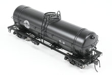 Load image into Gallery viewer, HO Brass DVP - Division Point DM&IR - Duluth Missabe & Iron Range T-2 Water Car Factory Painted