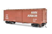 Load image into Gallery viewer, O Scale Resin Rails Unlimited Ann Arbor 40' USRA Double Sheath Boxcar Custom Built and Painted