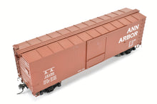 Load image into Gallery viewer, O Scale Resin Rails Unlimited Ann Arbor 40' USRA Double Sheath Boxcar Custom Built and Painted
