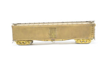 Load image into Gallery viewer, HO Brass Trains Inc. Various Roads REA - Railway Express Agency 50' Wood Express Reefer