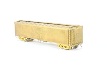 Load image into Gallery viewer, HO Brass Trains Inc. Various Roads REA - Railway Express Agency 50' Wood Express Reefer