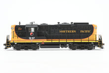 Load image into Gallery viewer, HO Athearn Genesis BN - Burlington Northern EMD GP18 Ex NP - Northern Pacific FP No. 1997