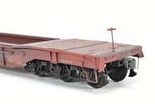 Load image into Gallery viewer, O Scale Metal Quality Craft C&O - Chesapeake & Ohio 61' Well Hole Flat Car Custom Built