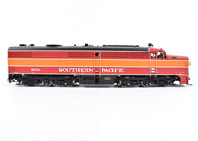 Load image into Gallery viewer, HO Brass UTI - Union Terminal Imports SP - Southern Pacific Alco PA-2 Daylight Scheme FP #6034