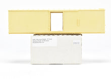 Load image into Gallery viewer, O Scale Chooch Ultra Scale Resin Kit NP- Northern Pacific 10000 Series Round Roof Box Car Kit