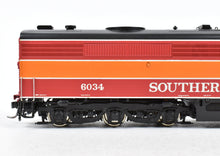 Load image into Gallery viewer, HO Brass UTI - Union Terminal Imports SP - Southern Pacific Alco PA-2 Daylight Scheme FP #6034