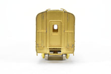 Load image into Gallery viewer, HO Brass Oriental Limited NP - Northern Pacific North Coast Limited Dome Coach #550