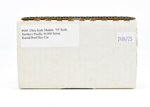 Load image into Gallery viewer, O Scale Resin Chooch Ultra Scale Kit NP - Northern Pacific 10000 Series Round Roof Box Car Kit