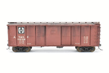 Load image into Gallery viewer, O Scale Resin Chooch Ultra Scale ATSF - Santa Fe 40' BX-56 OB Wood Boxcar Pro-built C/P No. 116368 NOB