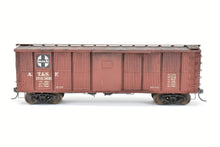 Load image into Gallery viewer, O Scale Resin Chooch Ultra Scale ATSF - Santa Fe 40' BX-56 OB Wood Boxcar Pro-built C/P No. 116368 NOB
