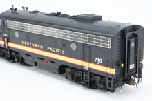 Load image into Gallery viewer, HO Athearn Genesis BN - Burlington Northern EMD F7A Ex NP - Northern Pacific FP No. 710