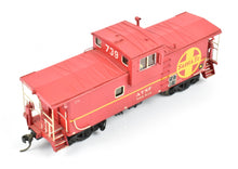 Load image into Gallery viewer, HO Brass OMI - Overland Models, Inc. AT&SF - Santa Fe Wide-Vision Ce-6 and Ce-8 Caboose CP No. 999730