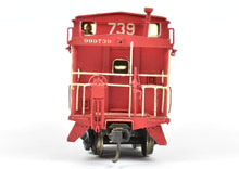 Load image into Gallery viewer, HO Brass OMI - Overland Models, Inc. AT&SF - Santa Fe Wide-Vision Ce-6 and Ce-8 Caboose CP No. 999730