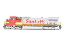 Load image into Gallery viewer, HO Brass OMI - Overland Models Inc. AT&SF - Santa Fe Dash 8-40CW Gullwing Cab Custom Painted