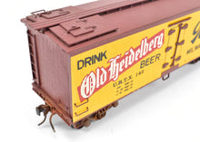 Load image into Gallery viewer, O Scale Wood Unknown Manufacturer Lot of Two 36' Wood Beer Reefers Schlitz and Old Heidelberg Beer Pro Built and Painted NOB