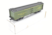 Load image into Gallery viewer, O Scale Metal/Wood Mainline Models 52 Foot Express Reefer C/P and Built for Missouri Pacific NOB