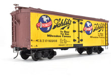 Load image into Gallery viewer, O Scale Wood Unknown Manufacturer Lot of Two 36' Wood Beer Reefers Schlitz and Old Heidelberg Beer Pro Built and Painted NOB