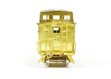 Load image into Gallery viewer, HO Brass OMI - Overland Models, Inc. Rutland Railroad Wood Caboose Nos. 42-47