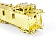 Load image into Gallery viewer, HO Brass OMI - Overland Models, Inc. Rutland Railroad Wood Caboose Nos. 42-47