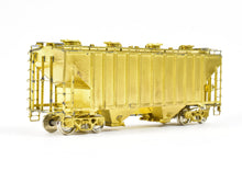 Load image into Gallery viewer, HO Brass OMI - Overland Models, Inc. ATSF - Santa Fe PS 2-Bay Covered Hopper